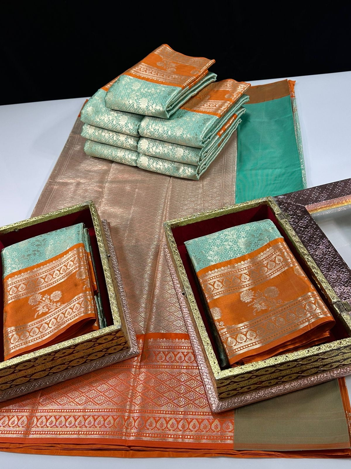 KANCHI SEMI SILKS | AB1807B024