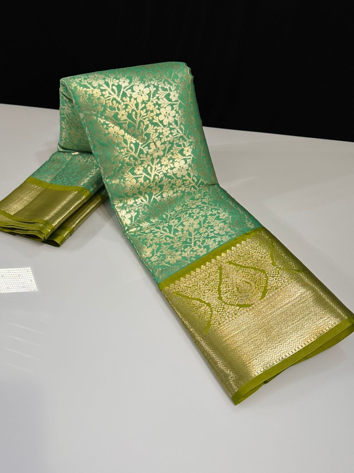 KANCHI SEMI SILKS | AB1807B04