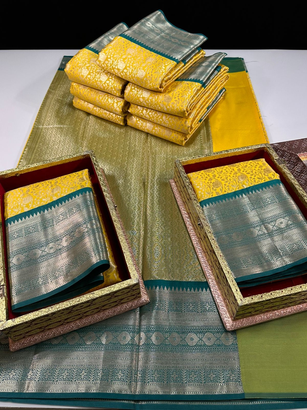 KANCHI SEMI SILKS | AB1807B09