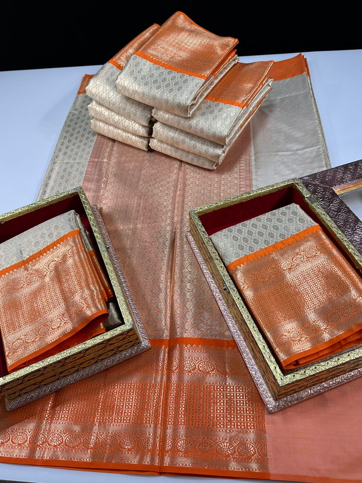 KANCHI SEMI SILKS | AB1807B011