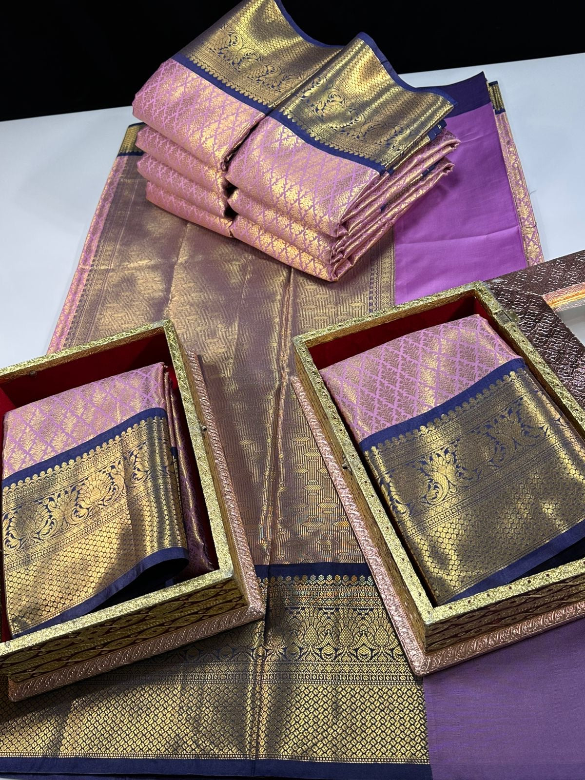 KANCHI SEMI SILKS | AB1807B021