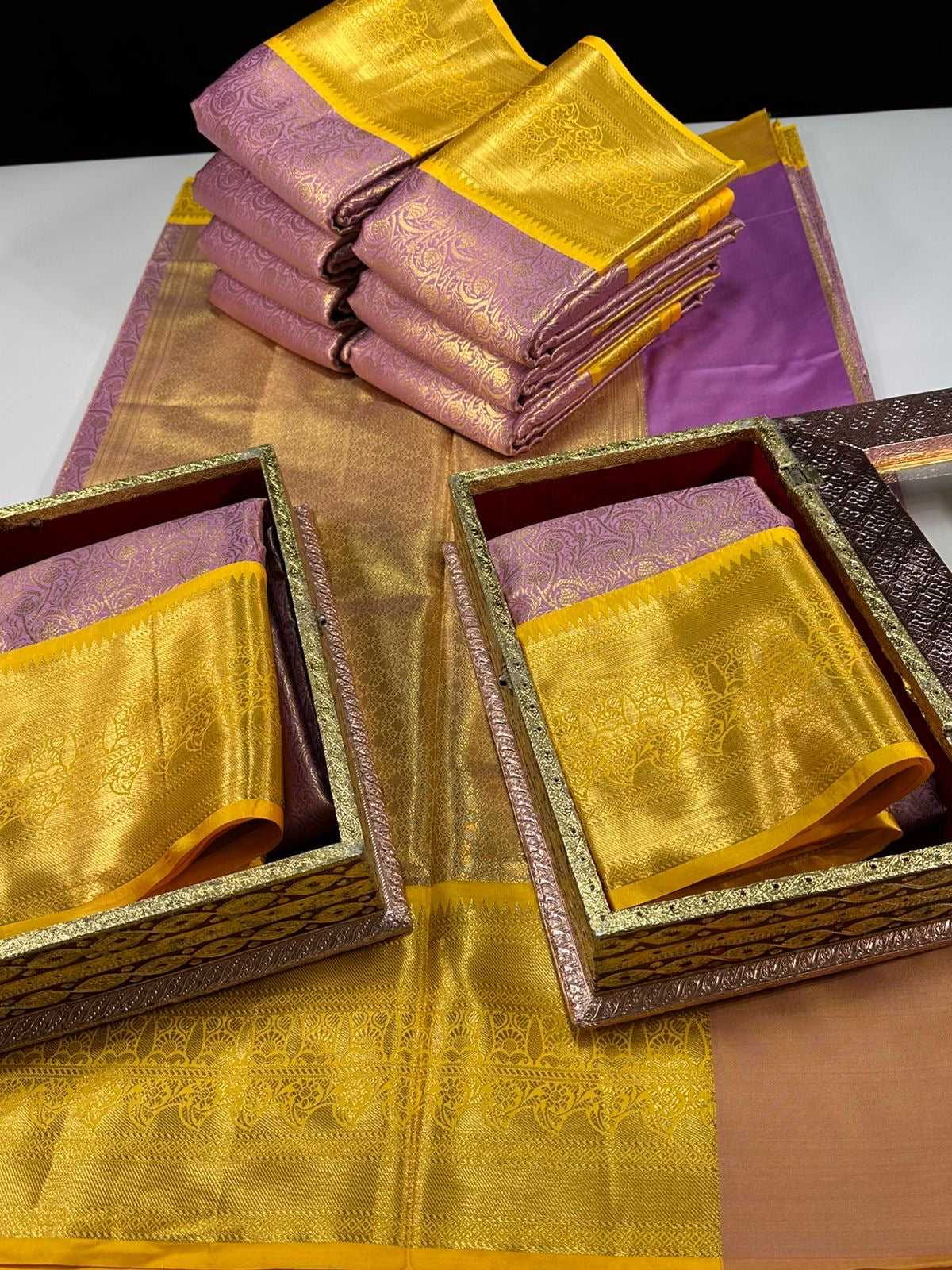 KANCHI SEMI SILKS | AB1807B022
