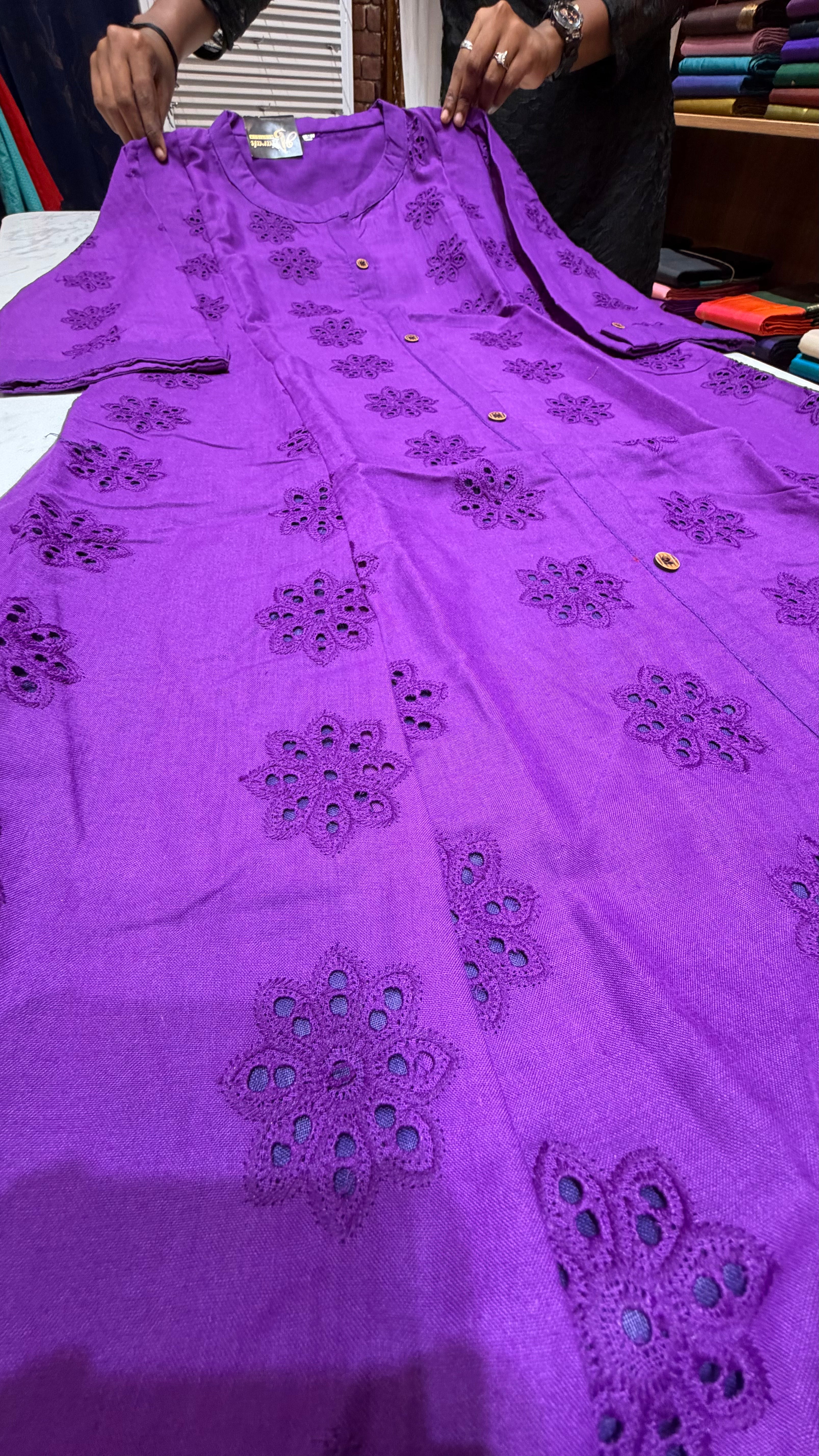 Hakoba Aline kurti | ABHA0426