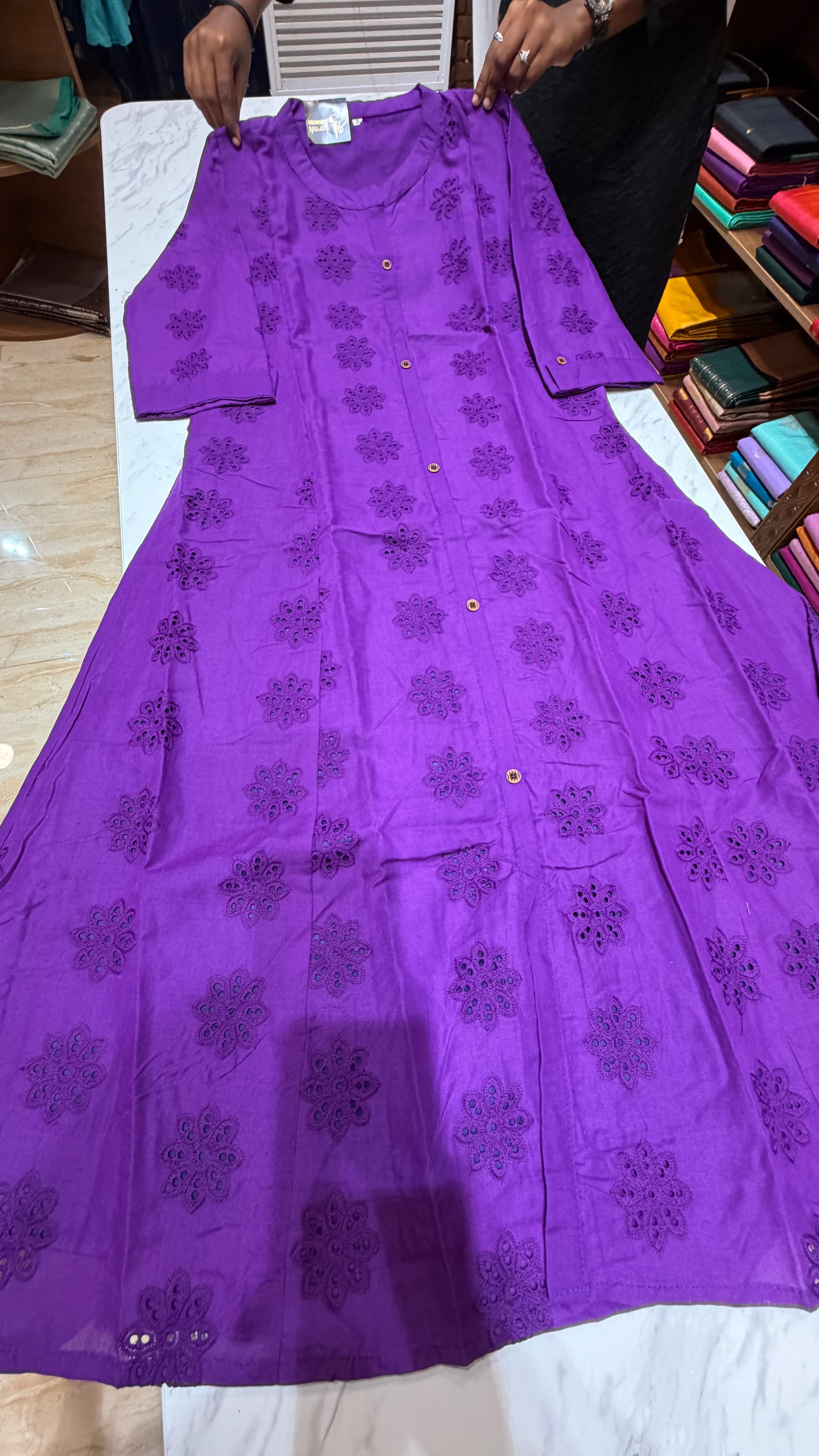 Hakoba Aline kurti | ABHA0426
